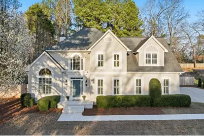 711 Chattahoochee Place, Gainesville, GA 30506 - Photo 2