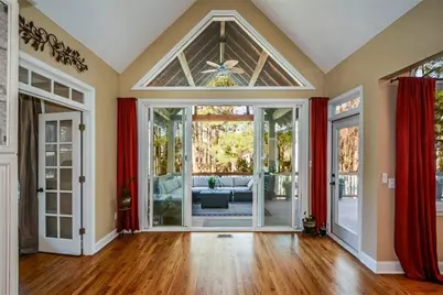 515 Hillcrest View Drive NE, Suwanee, GA 30024 - Photo 30