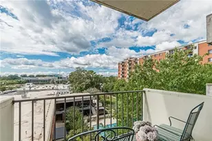 300 Johnson Ferry Rd, Atlanta, GA 30328 - Photo 30