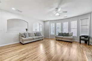 2934 Wintercrest Dr, Dunwoody, GA 30360 - Photo 6