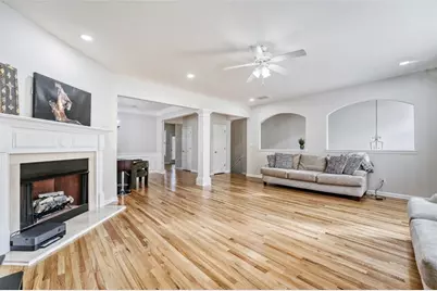 2934 Wintercrest Drive, Dunwoody, GA 30360 - Photo 8