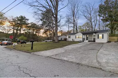 4134 Hanes Drive, Decatur, GA 30035 - Photo 4