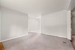 422 Afton Dr, Roswell, GA 30075 - Photo 4