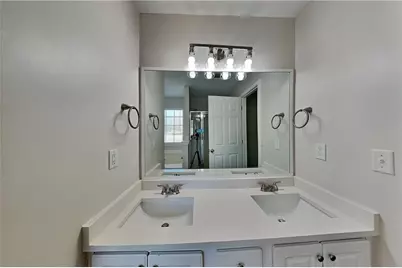 4642 Devencrest Lane, Buford, GA 30519 - Photo 10