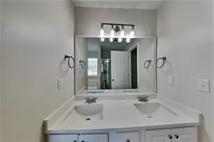 4642 Devencrest Ln, Buford, GA 30519 - Photo 10