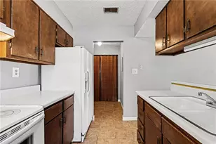 2571 Stratford Ln, Morrow, GA 30260 - Photo 14