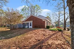 2571 Stratford Ln, Morrow, GA 30260 - Photo 2
