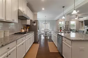 301 Cochin Dr, Woodstock, GA 30188 - Photo 10