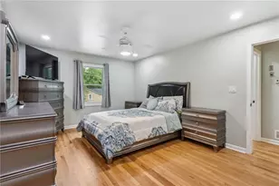 2985 Dodson Dr, East Point, GA 30344 - Photo 18