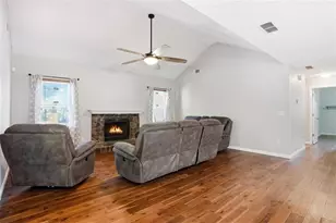 15 Beaverdam Ln, Covington, GA 30016 - Photo 4