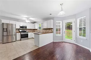 9360 Carnes Crossing Cir, Jonesboro, GA 30236 - Photo 12