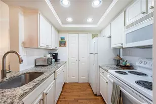 3076 Chastain Park Ct NE, Atlanta, GA 30342 - Photo 14