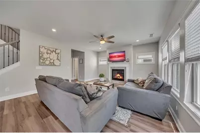 204 Meadows Court, Woodstock, GA 30189 - Photo 8