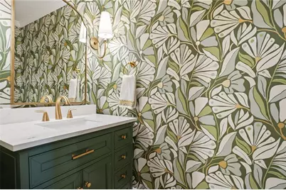 423 Jefferson Circle #423, Atlanta, GA 30328 - Photo 12