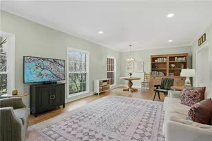 423 Jefferson Circle, Atlanta, GA 30328 - Photo 6