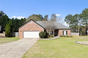 716 Michael Dr, Winder, GA 30680 - Photo 2