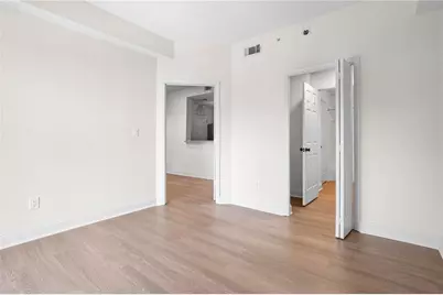 1075 Peachtree Walk NE #A519, Atlanta, GA 30309 - Photo 10