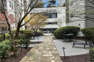 1075 Peachtree Walk NE, Atlanta, GA 30309 - Photo 32