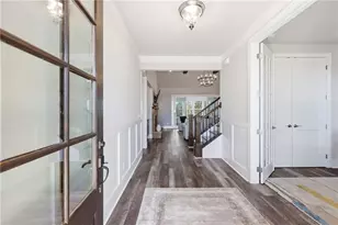 6878 S Bluff Ct, Gainesville, GA 30506 - Photo 6