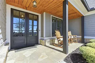 6878 S Bluff Ct, Gainesville, GA 30506 - Photo 4