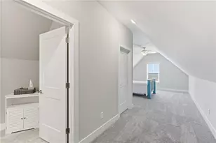 6878 S Bluff Ct, Gainesville, GA 30506 - Photo 36