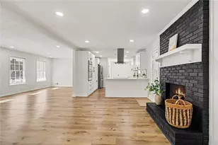 2142 Colonial Oak Way SW, Stone Mountain, GA 30087 - Photo 4