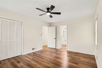 2142 Colonial Oak Way SW, Stone Mountain, GA 30087 - Photo 20