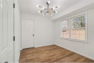 2142 Colonial Oak Way SW, Stone Mountain, GA 30087 - Photo 10