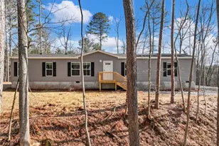 7668 Pea Ridge Rd, Lula, GA 30554 - Photo 1