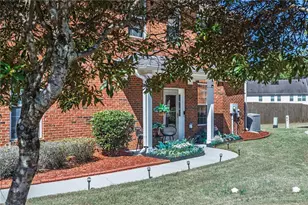 988 Treymont Way, Lawrenceville, GA 30045 - Photo 2