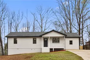 235 Poplar St, Buford, GA 30518 - Photo 1