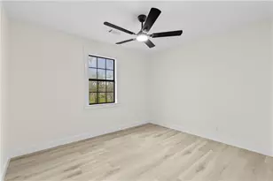 235 Poplar St, Buford, GA 30518 - Photo 16