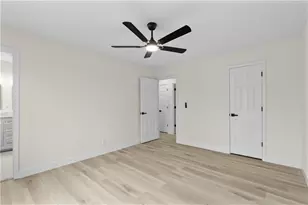 235 Poplar St, Buford, GA 30518 - Photo 10