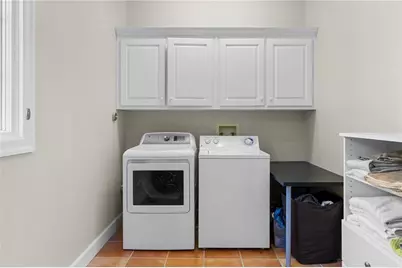 2837 N Hills Drive NE, Atlanta, GA 30305 - Photo 26