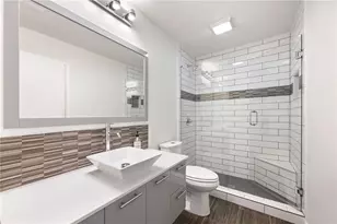 1013 Lenox Valley Dr NE, Atlanta, GA 30324 - Photo 36