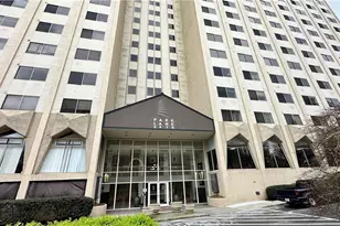 2479 Peachtree Rd NE, Atlanta, GA 30305 - Photo 2