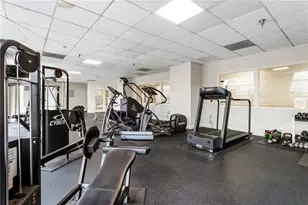 2479 Peachtree Rd NE, Atlanta, GA 30305 - Photo 38