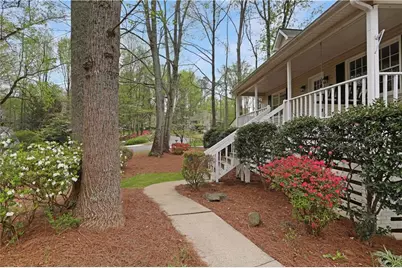 2973 Forest Chase Terrace NE, Marietta, GA 30066 - Photo 2