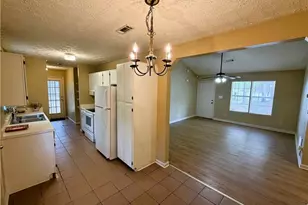 122 Oriole Dr, Jonesboro, GA 30238 - Photo 8