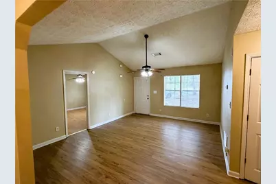 122 Oriole Drive, Jonesboro, GA 30238 - Photo 4