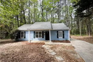 122 Oriole Dr, Jonesboro, GA 30238 - Photo 1