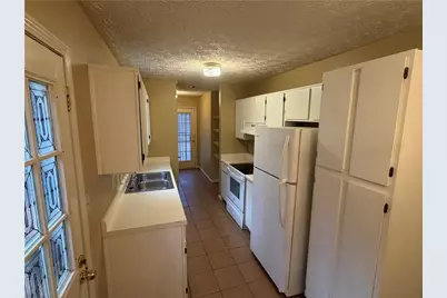 122 Oriole Drive, Jonesboro, GA 30238 - Photo 6