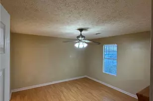 122 Oriole Dr, Jonesboro, GA 30238 - Photo 12