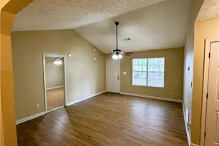 122 Oriole Dr, Jonesboro, GA 30238 - Photo 8