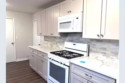 125 Apple Valley, Woodstock, GA 30188 - Photo 2