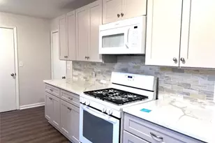 125 Apple Valley, Woodstock, GA 30188 - Photo 2