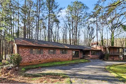 2980 Duke Of Gloucester Street, Atlanta, GA 30344 - Photo 2