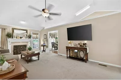 904 Pointers Way, Lawrenceville, GA 30043 - Photo 2