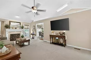 904 Pointers Way, Lawrenceville, GA 30043 - Photo 2