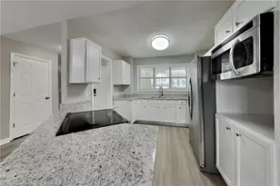 5493 Riverchase Dr, Flowery Branch, GA 30542 - Photo 6